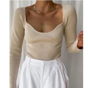 Dissh Cream Long Sleeve Knit Top